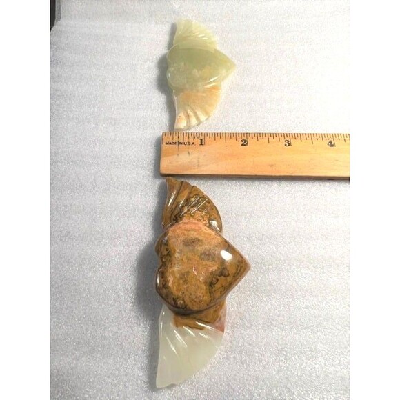 Beautiful Green Onyx Heart with Wings Carving - Your Choice - Picture 4 of 5